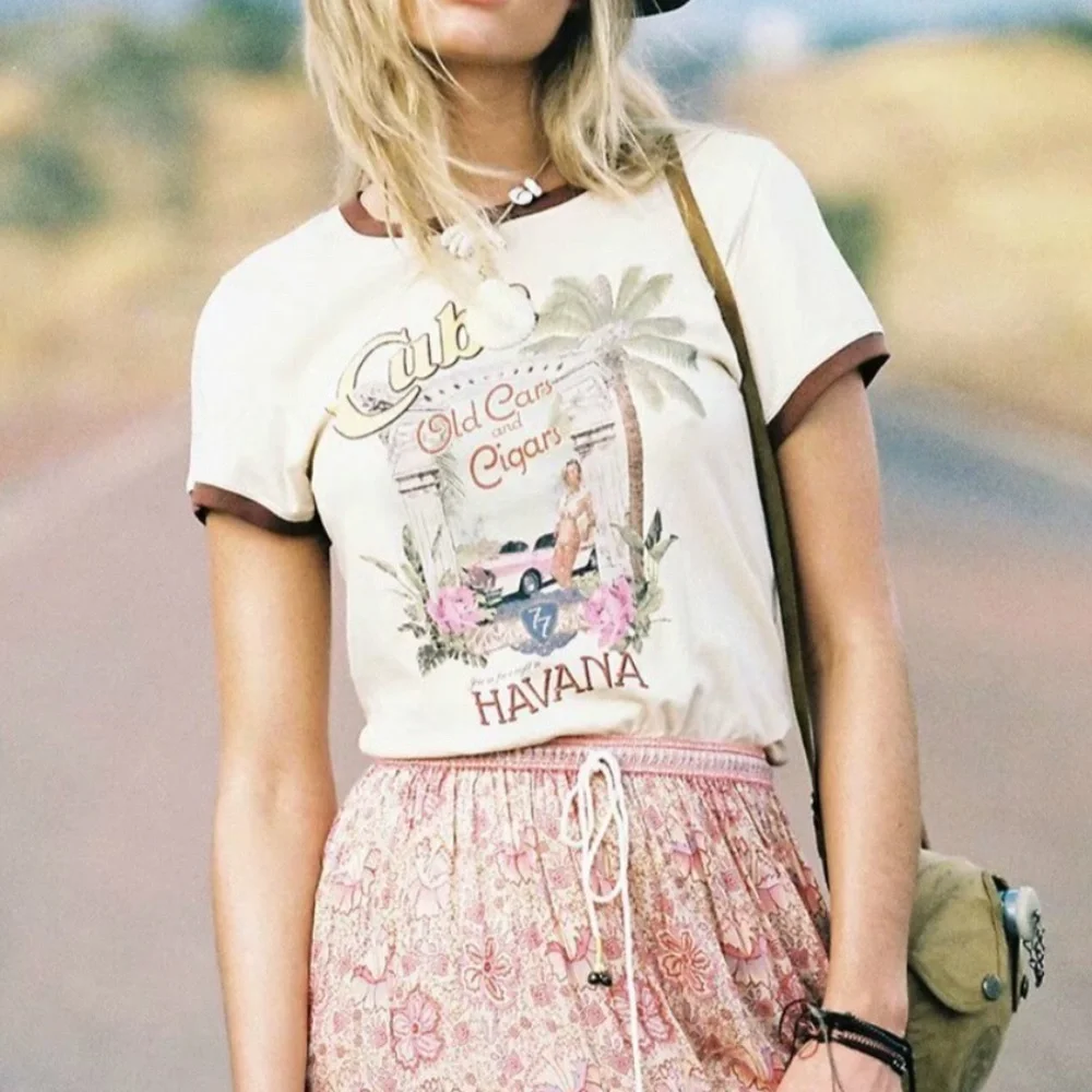 Cuba Havana Cream Graphic Tee - Picture 3 of 10